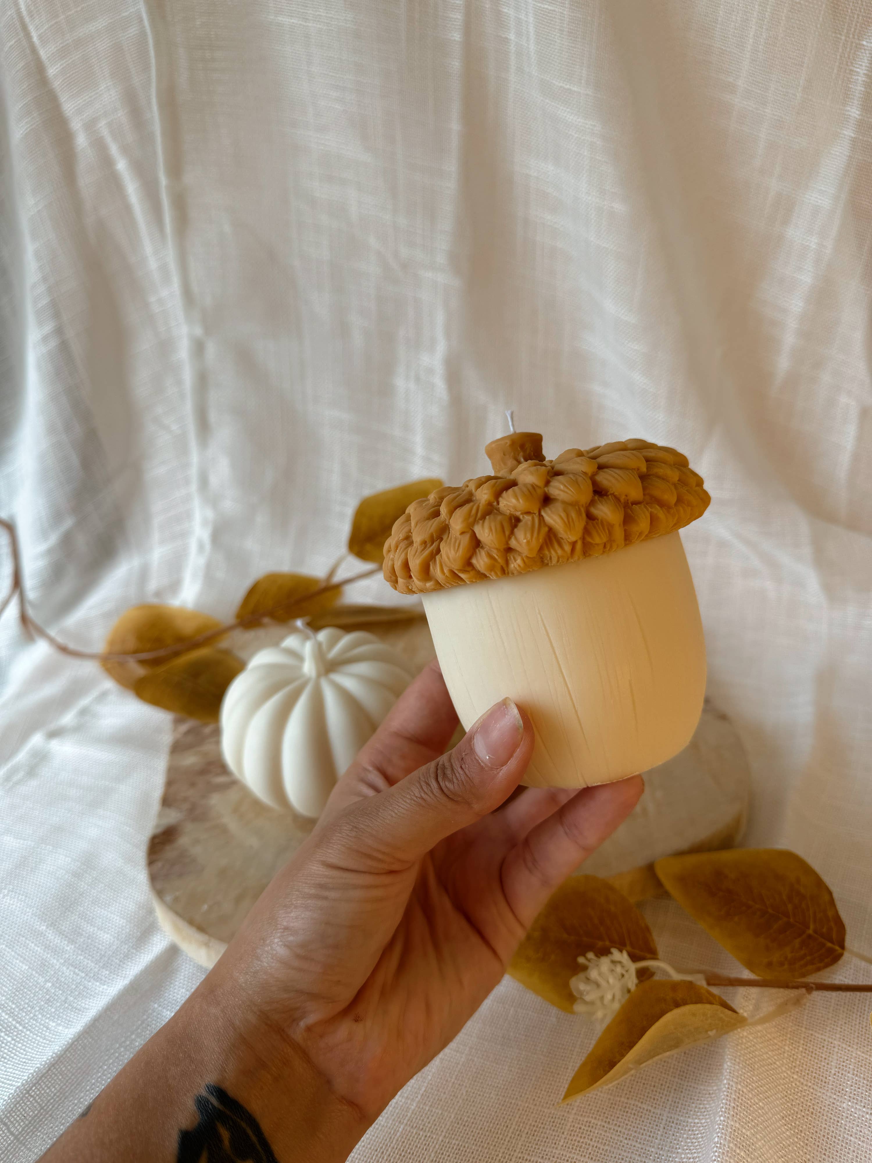 My Milky Candle - Wholesale Novelty Candle - Handmade walnut candle made of rapeseed wax, fragrance of your choice1