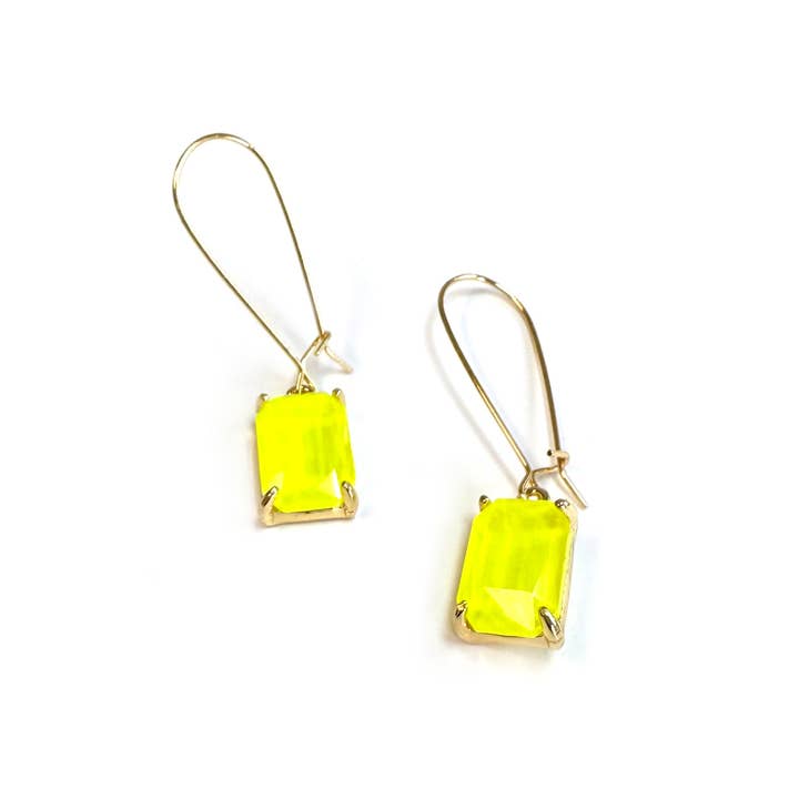 StarryNYC - Wholesale Dangle Earrings - Midi Rectangle Glass Bead with Kidney Wire Dangle Earrings8