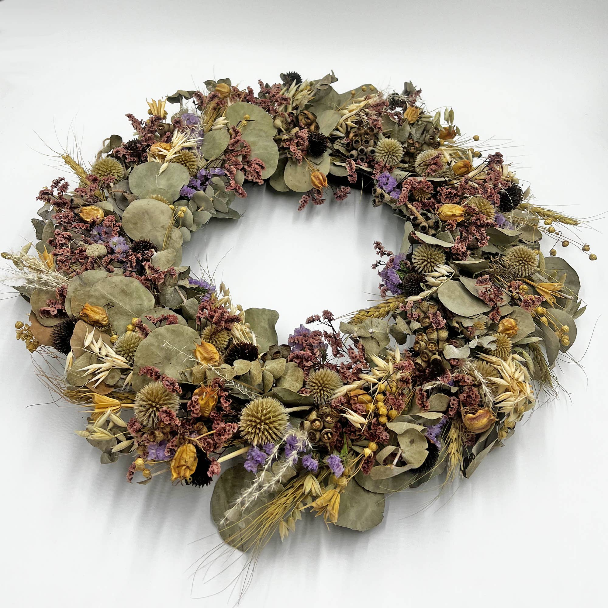 2626 Designs - Wholesale Krans - Gedroogde en geconserveerde decoratieve eucalyptuskrans van 51 cm4