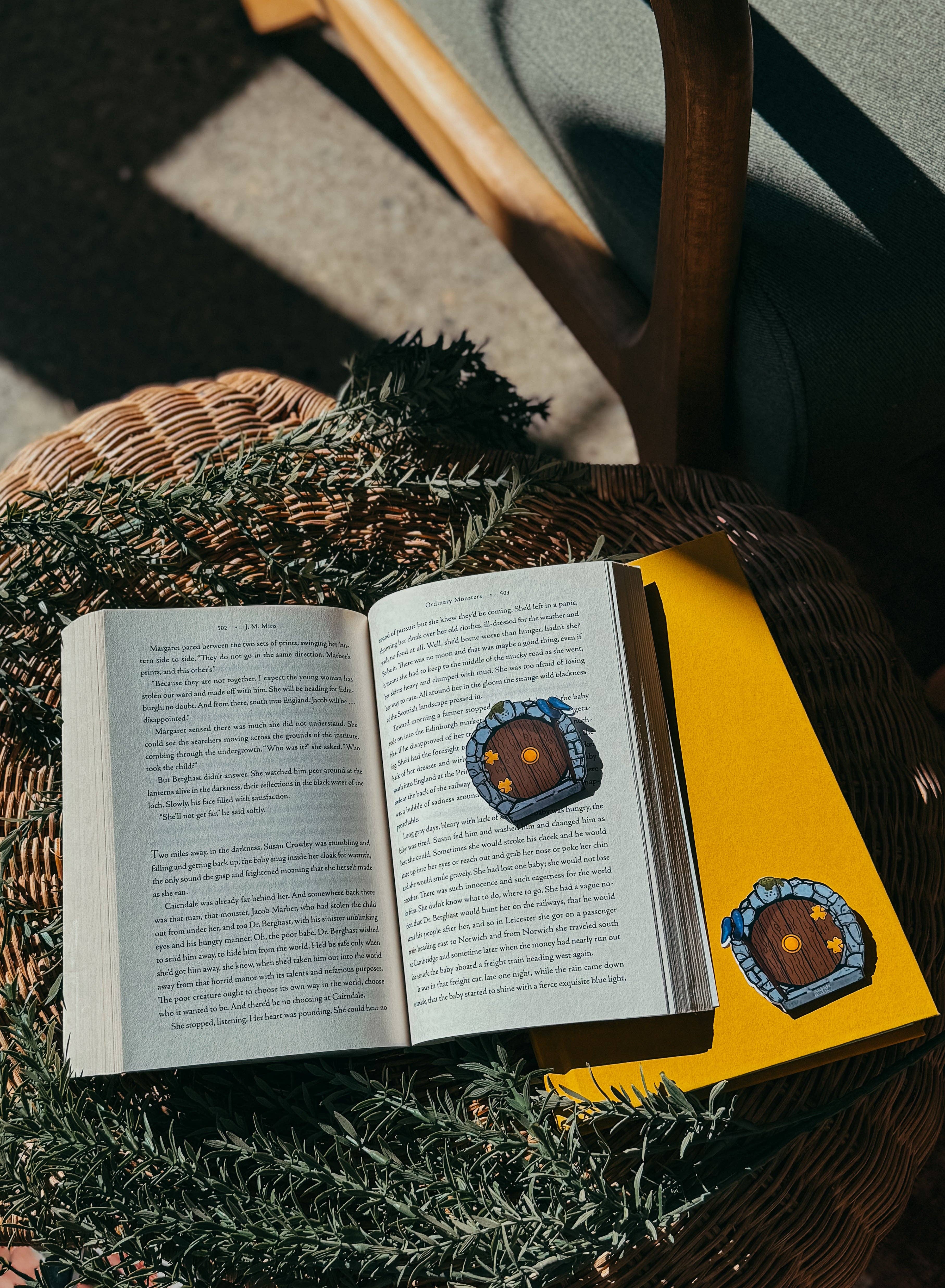 Midnight Readers Shop - Wholesale Bookmark - Hobbit Door Magnetic Bookmark | Hobbit Bookmarks | Fantasy Bookmark | Bookish Gift | Lord of the Rings bookmark3