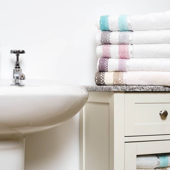 Allure Bath Fashions – wholesale Bath towel – Lauren Lace Edge Vintage Bath Towels - 100% Turkish Cotton4