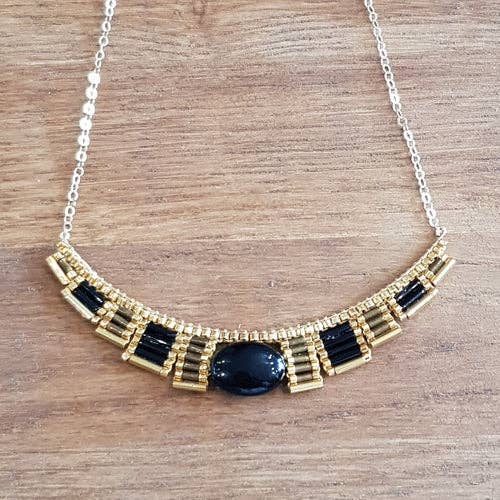 Osiris halskæde med sort agat for engroshandel hos C'cedille