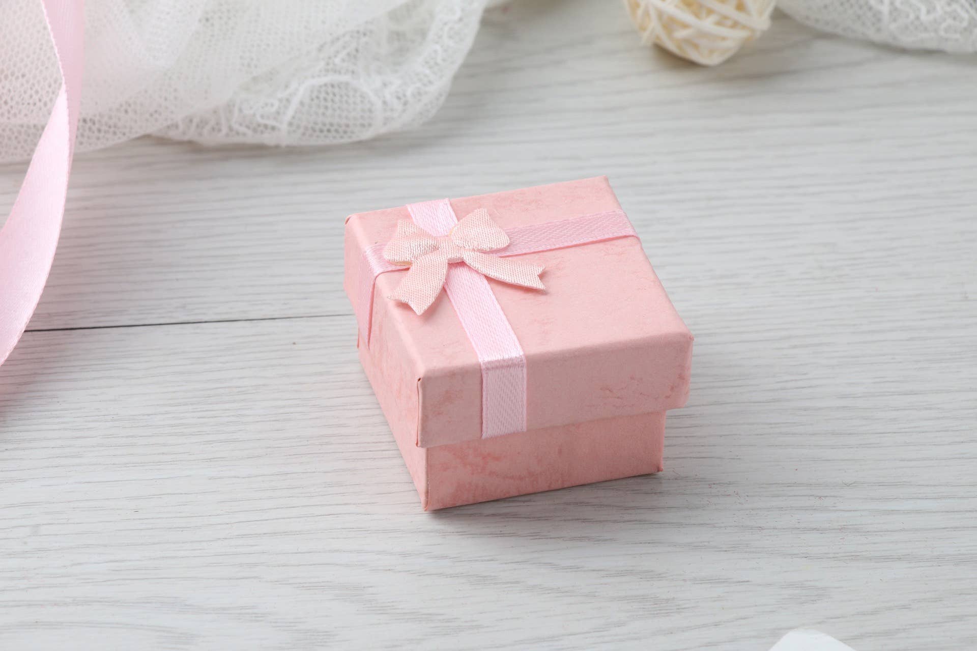 12pcs/ lot  pink color Gift Boxes Jewelry Ring  Jewelry Cart for wholesale on Faire6