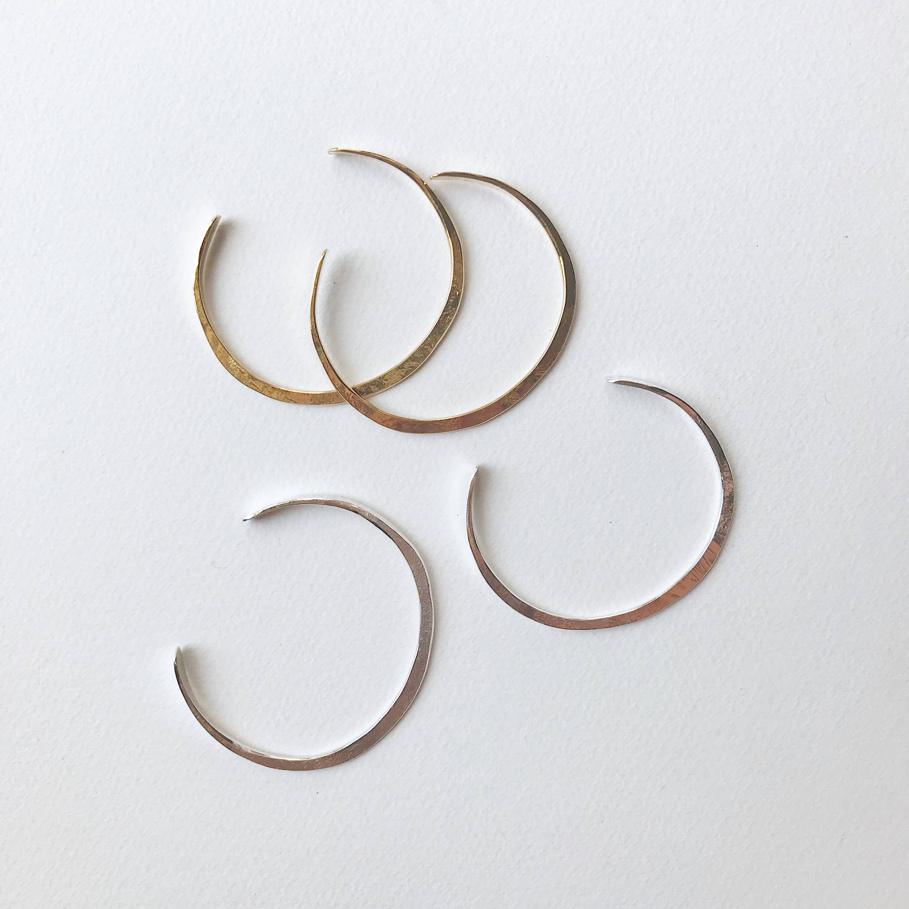 McKinley Mizar Fine Art & Jewelry – wholesale Manschettarmband – Tunn smidd manschett3