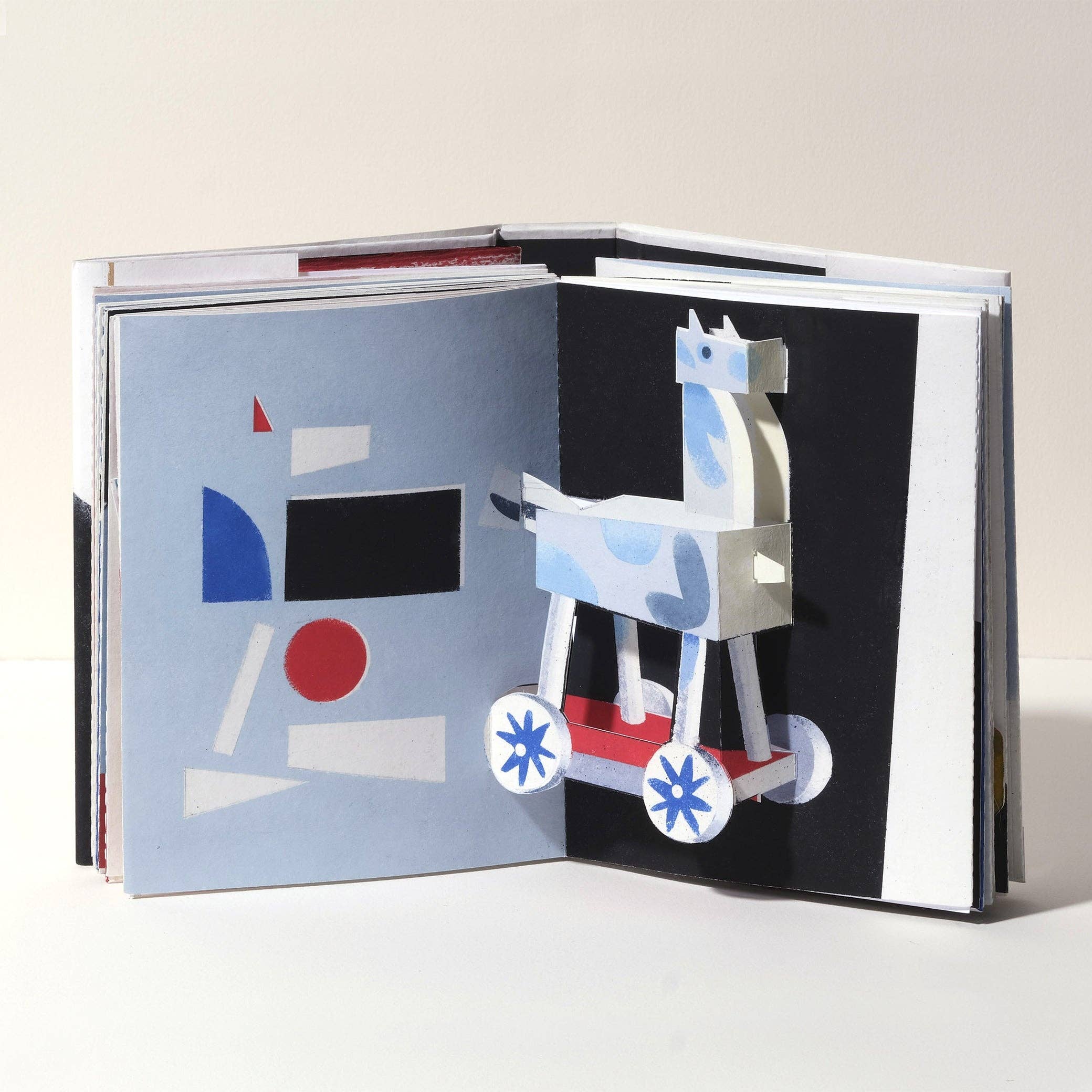 Ameico UK Ltd - Wholesale Display Book - Gérard Lo Monaco - Jeux D'enfance Leporello Pop-Up Book15