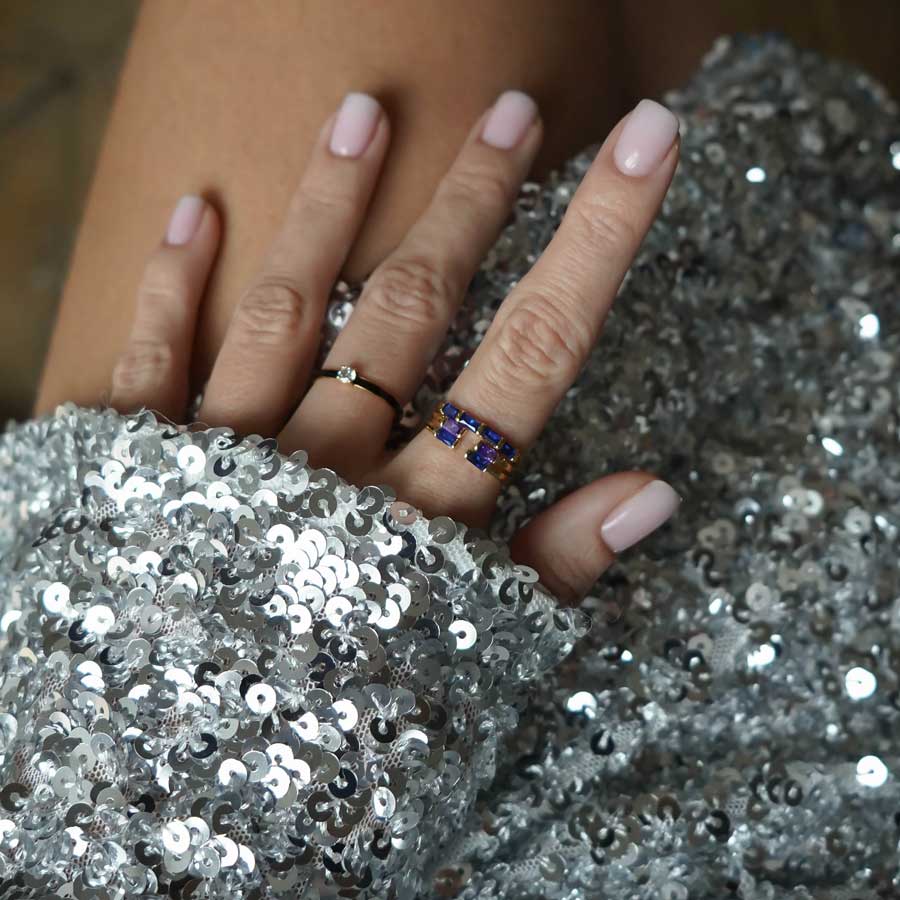 Bijoux 7bis - Vente Bague avec plusieurs pierres - Bague Alliance 4 Strass Griffes Rectangulaire Doré Or fin16