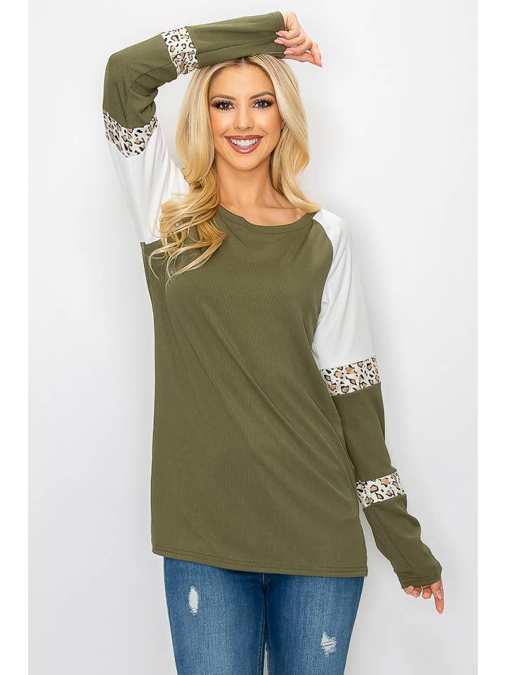 ePretty - Wholesale Tunic - Women's - G4-TP2153 Ribbed Leopard Color Block Long Sleeve Top