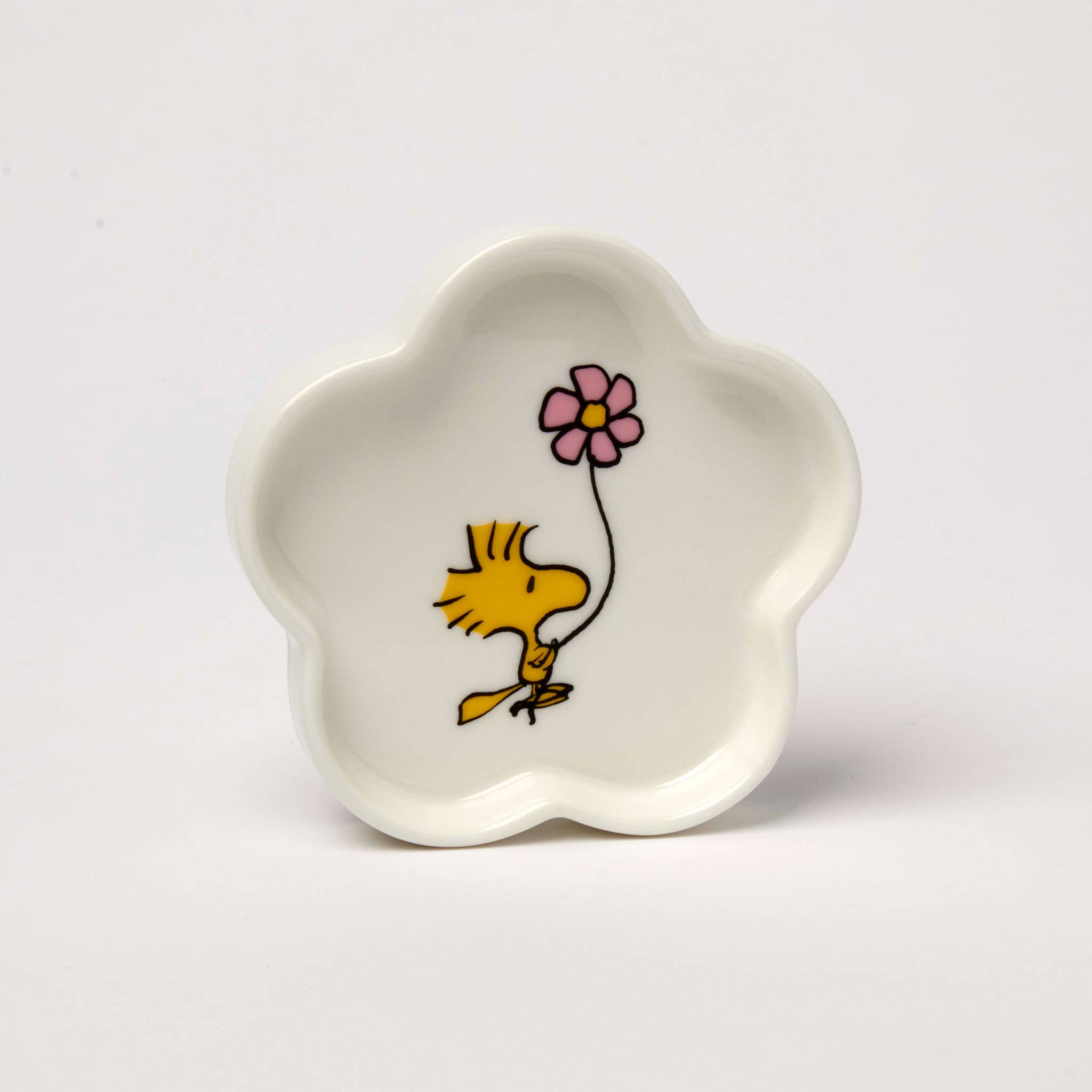 Magpie - Wholesale Jewelry Dish - Peanuts Flower Shaped Trinket Dish - Woodstock1