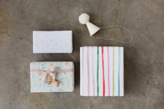 Lana's Shop - Wholesale Flat Wrap - Fresh Poppies Single Gift Wrap Sheet5