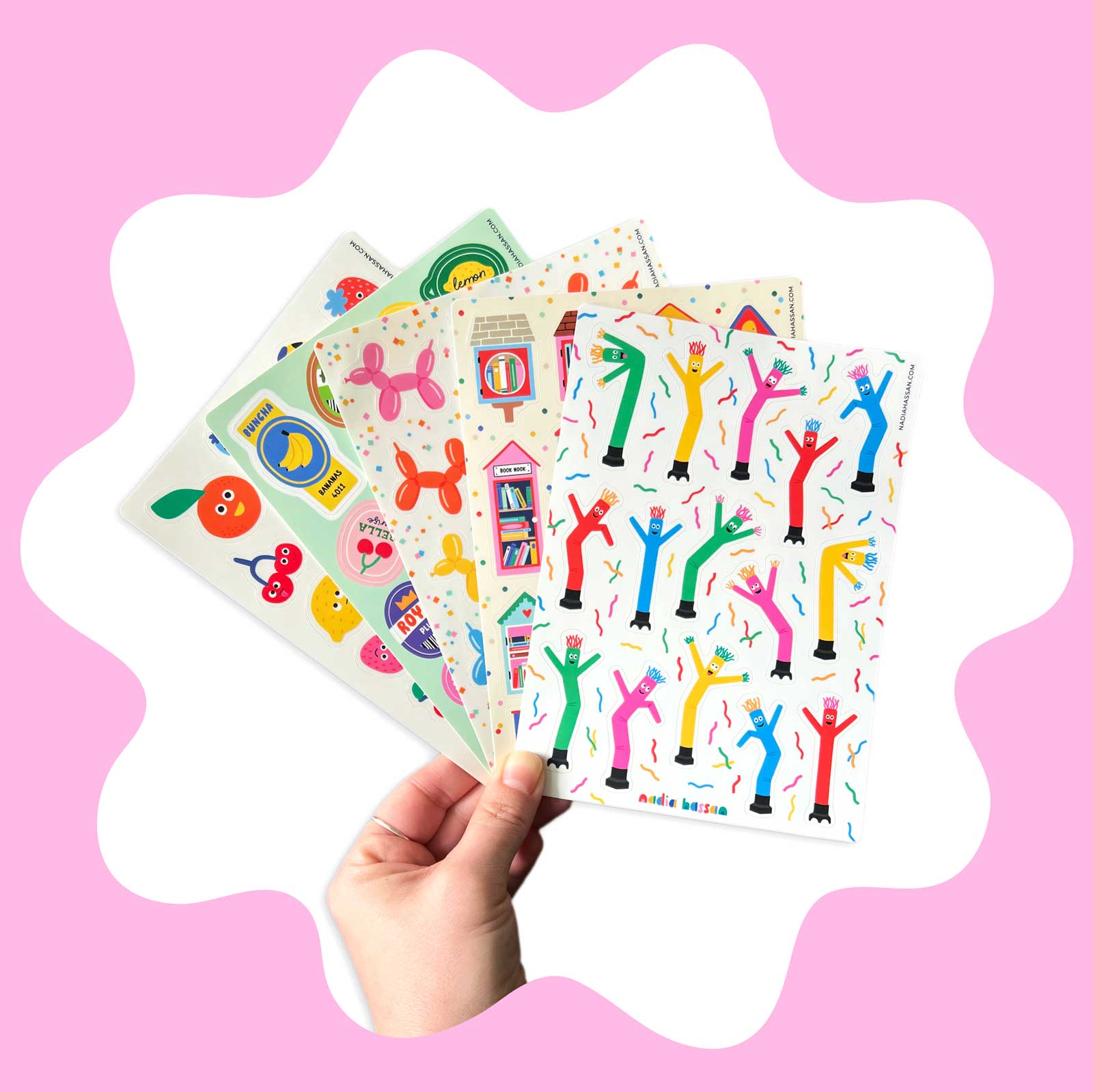 Nadia Hassan – Engroshandel Klistermærke – Små Biblioteker 5x7 Klistermærkeark1