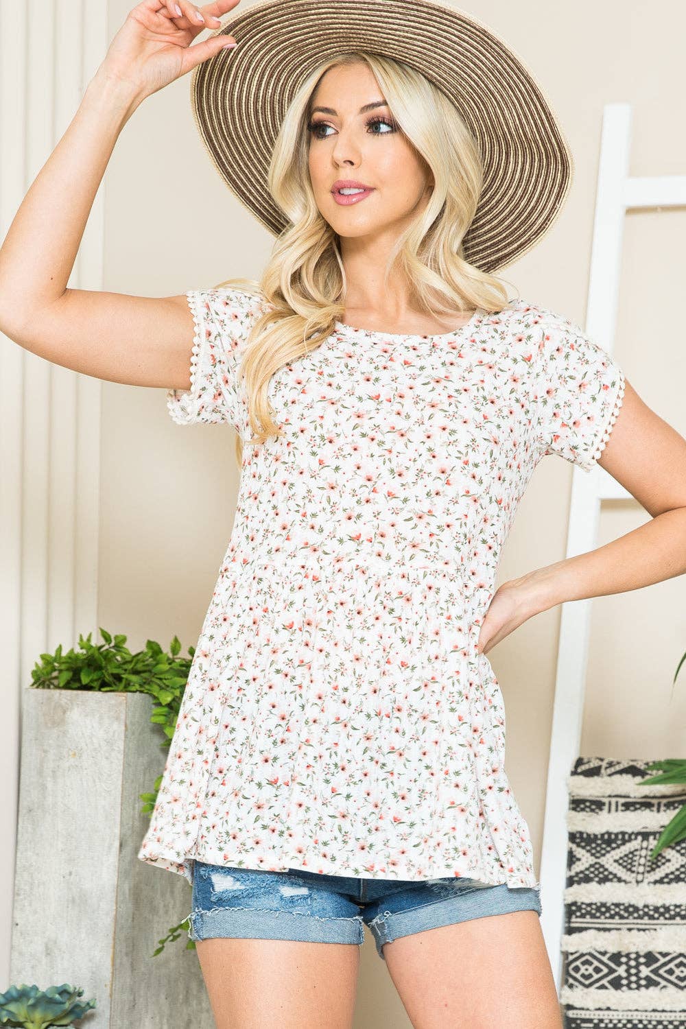 Orange Farm Clothing – wholesale Tunic – Women’s – Pointelle Ditsy Flower Tulip Sleeve Top9