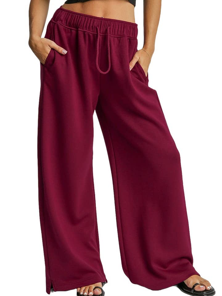 Pantalon de survêtement Luxeknit pour la vente par Vanilla Monkey