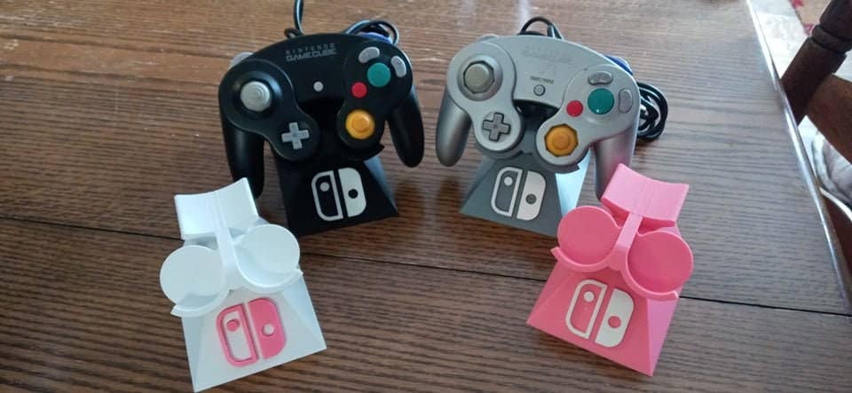 XALT 3D DESIGNS - Wholesale Decorative Tabletop Object - Nintendo GameCube Controller Stand (Switch)2