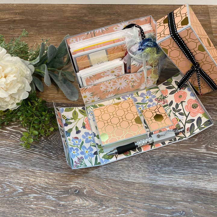 Set de cartes fixes dépliables pour la vente par Em and Raea LLC