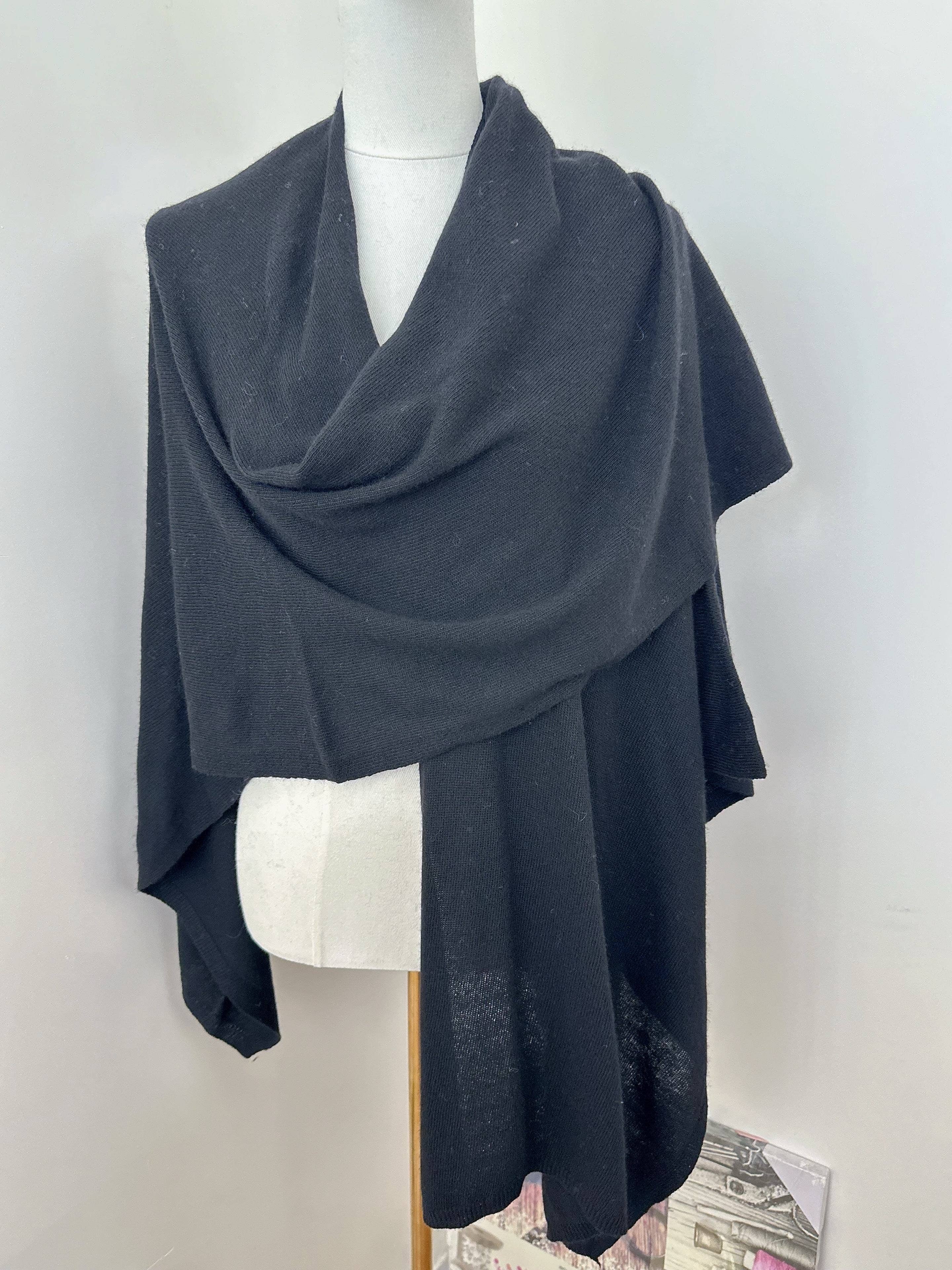 Orice - Wholesale Poncho - Women's - Knit poncho cape O/S fall/christmas - Orice10