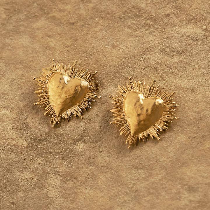 Agapée Jewelry - Venta al por mayor Pendientes de botón/aretes de poste - Pendientes Amada | Joyería de oro resistente al agua1