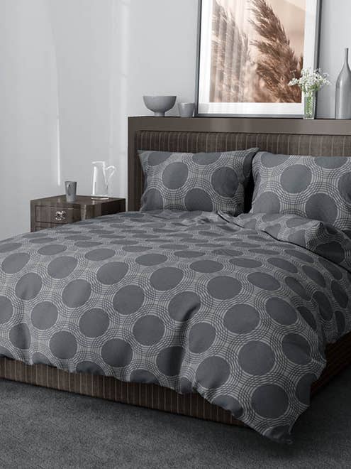 Satin D'Or dekbedovertrek Rivolta voor wholesale door TEXTAP B.V.