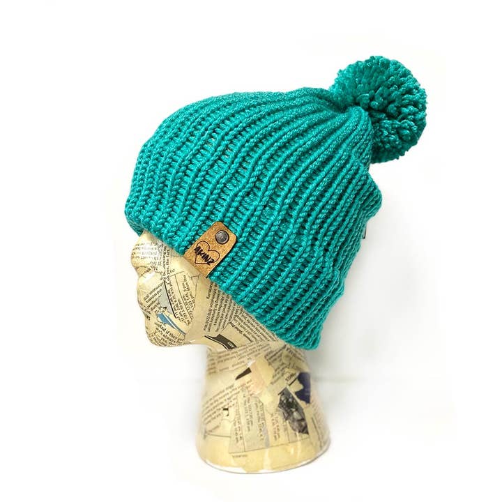 Akinz - Wholesale Beanie - Women's - Apex Heart Beanie