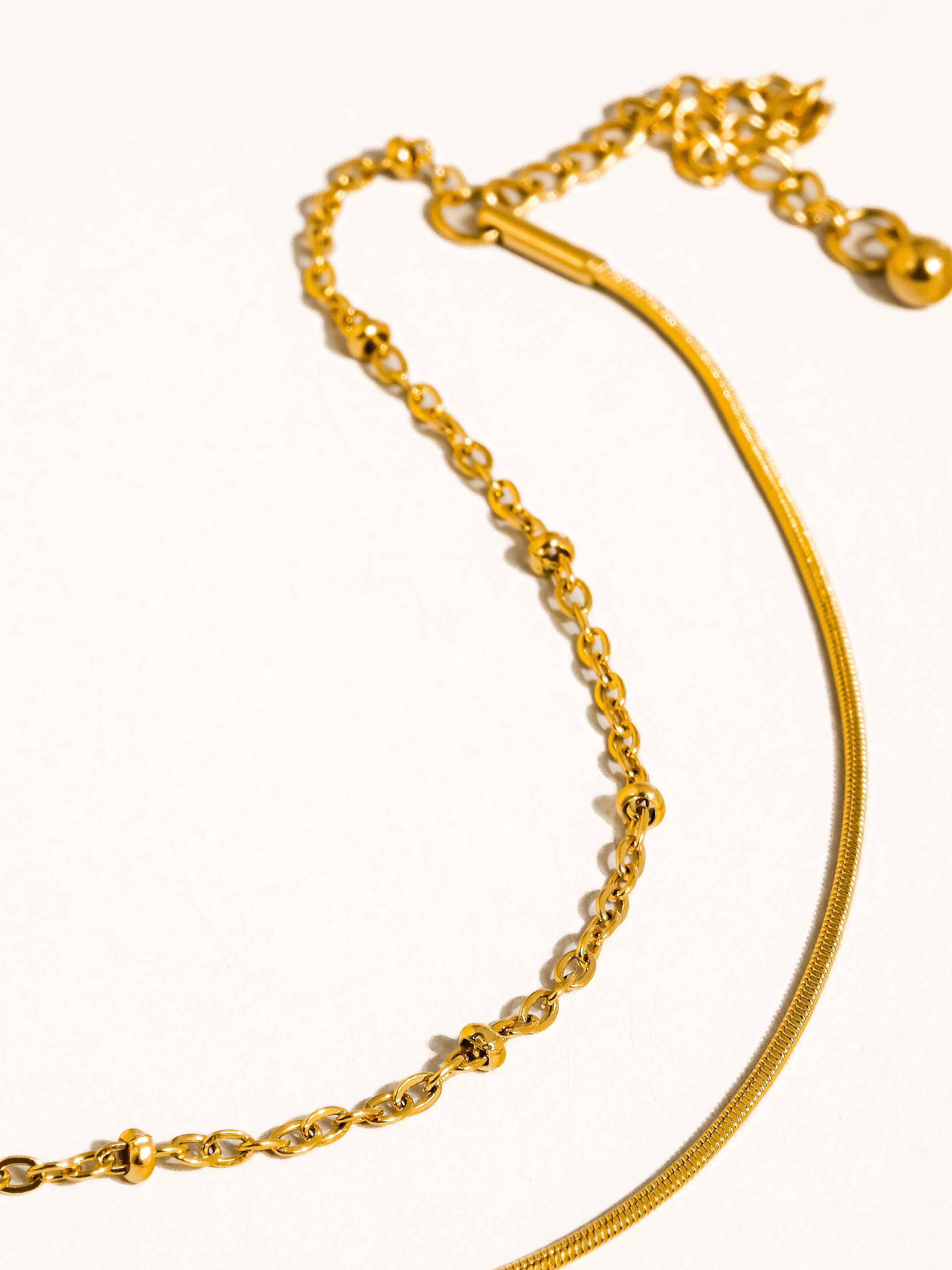 Alma 18K Gold Non-Tarnish Classic Thin double chain Bracelet for wholesale on Faire3