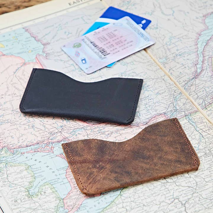 The Paper High Gift Company Limited – Engroshandel Kortetui - Unisex – Buffalo Læder Slim Kreditkortholder - Håndlavet4