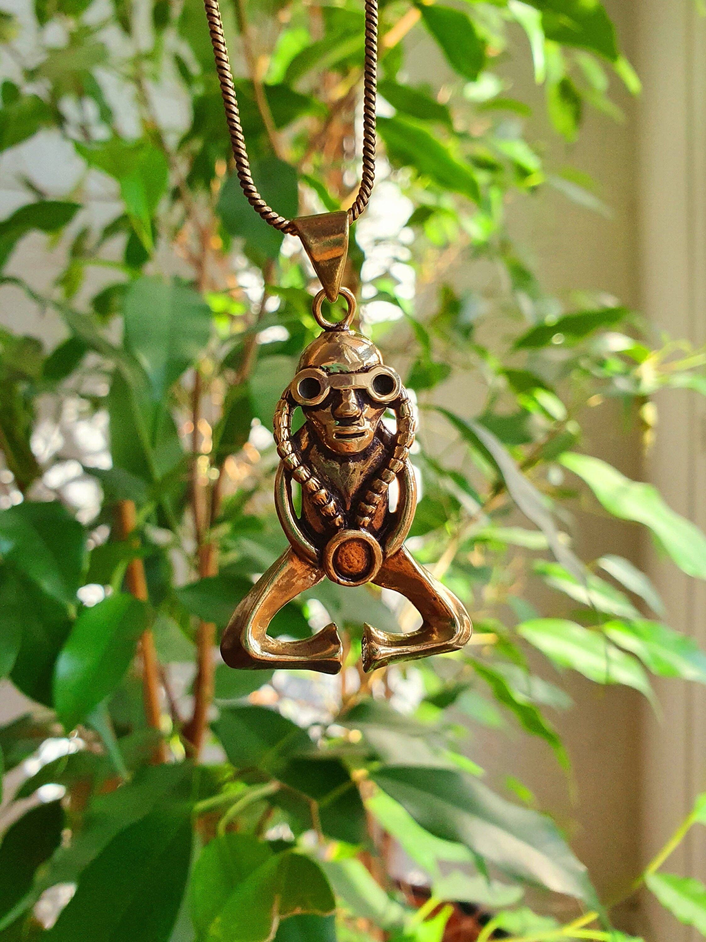 Kaali Boutique – wholesale Pendant/charm necklace – Steampunk Necklace / Brass / Punk / Sci-Fi / Cyberpunk / Boho / Aztec / Inca / Ethnic / Madmax / Third Eye / Illuminati / Mens necklace1