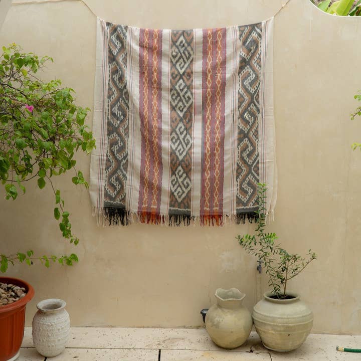 Kayu&Co. - Wholesale Throw blanket - Sierra Handloom Blanket1
