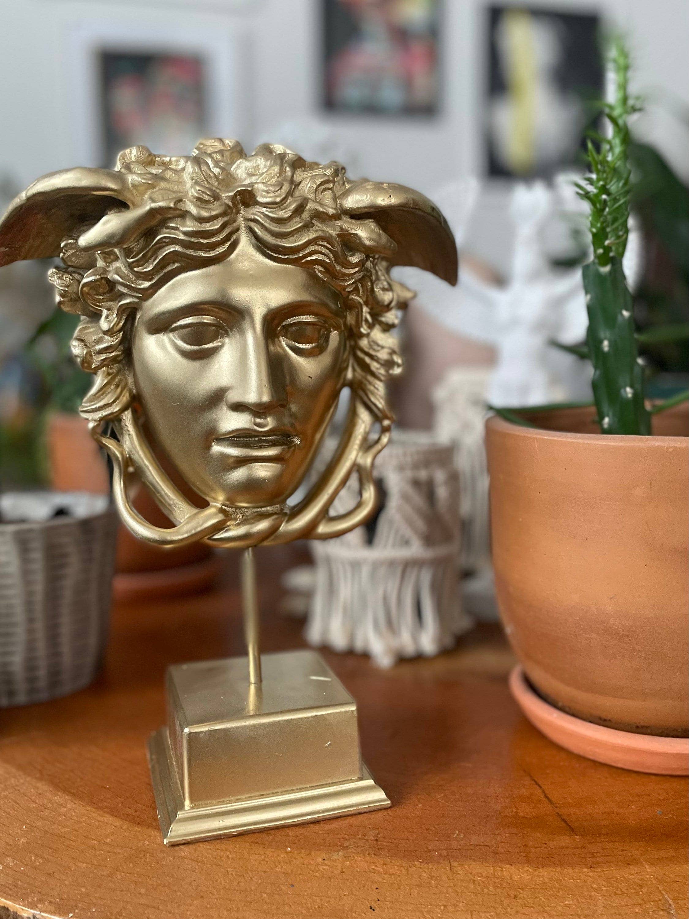 RomaArtSculptures – Großhandel Skulptur – Medusa-Kopfstatue auf Sockel, Skulptur aus der griechischen Mythologie2