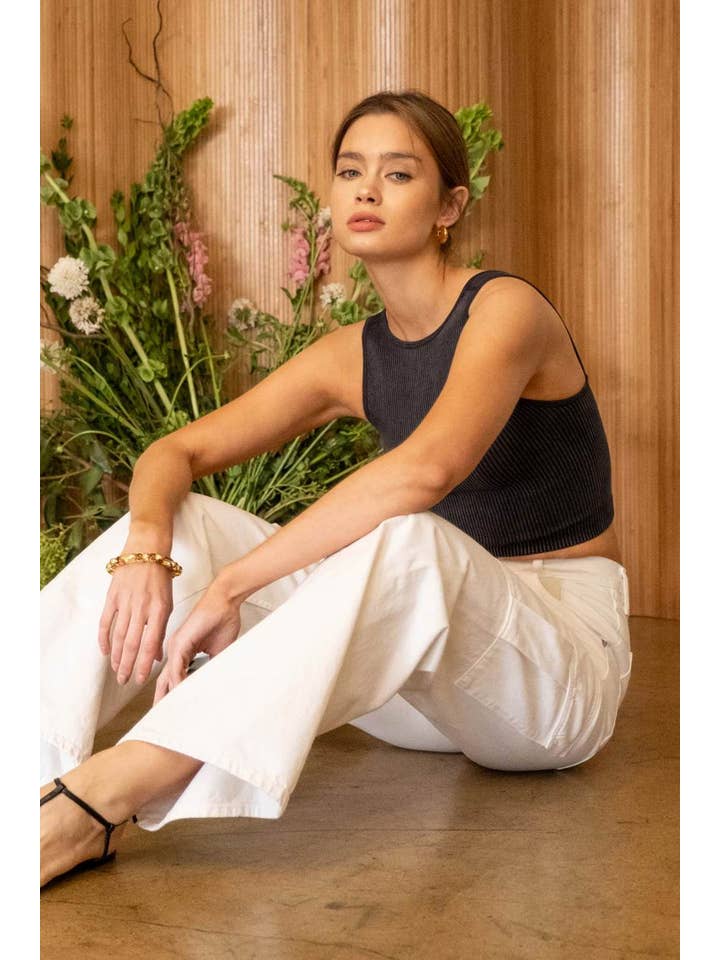 The Workshop Studio - Wholesale Knit Top - Women's - WASHED SEAMLESS CROP TOP