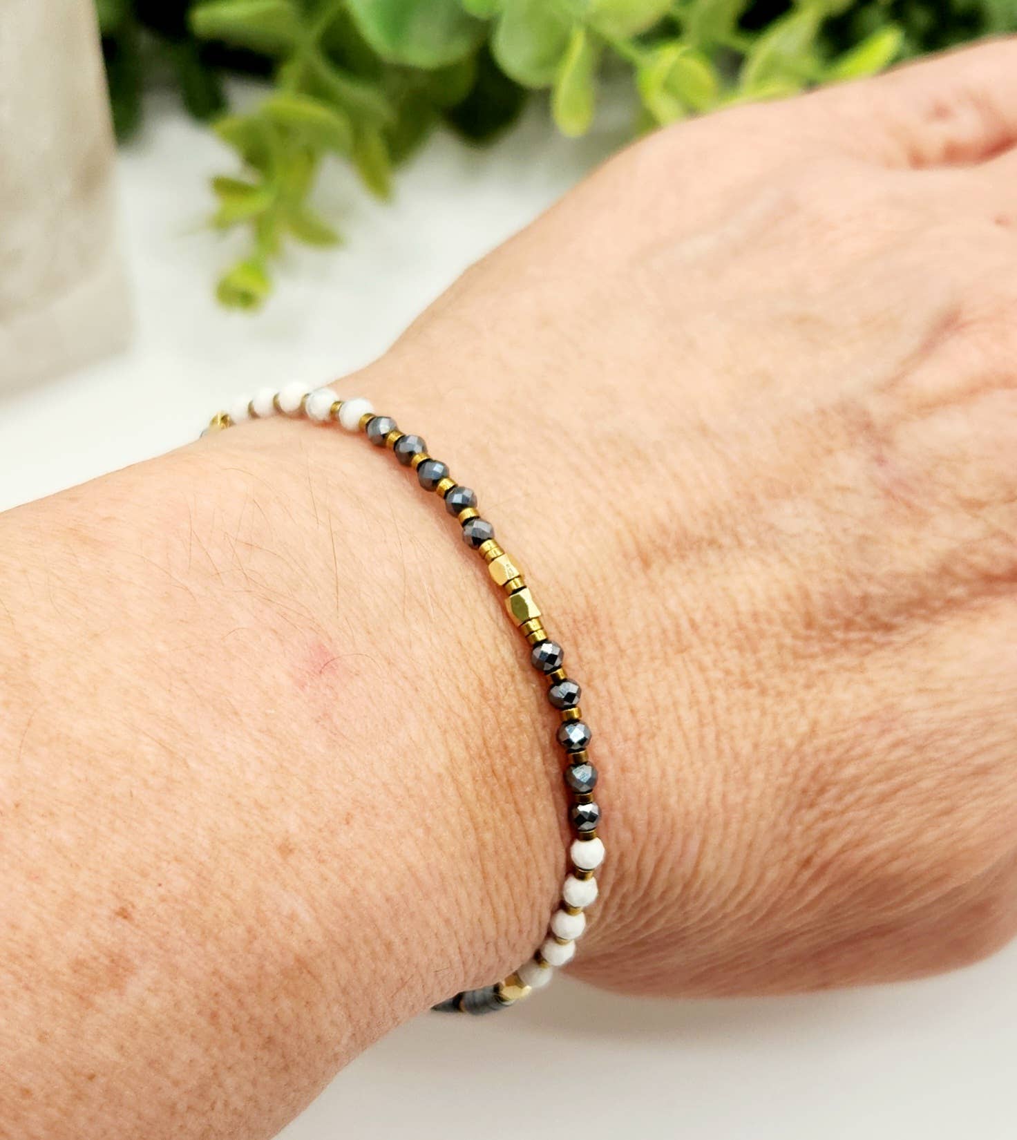 Meraki Gemstones – Pulseira de missangas por atacado – ALÍVIO DA DOR-Pulseira de Terahertz/Howlite/Hematite-3mm c/Fecho6