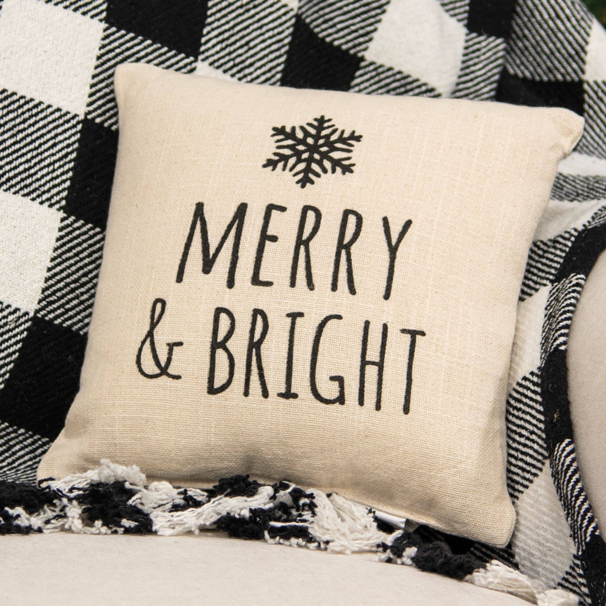 Col House Designs - Wholesale Throw/Decorative Pillow - Merry & Bright Natural Pillow1