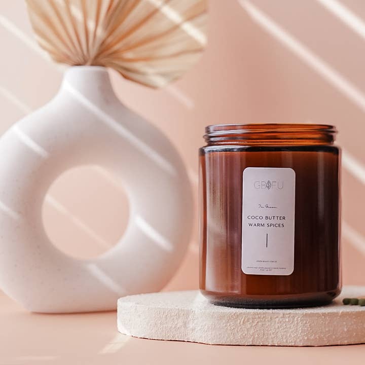 Cocoaboter + Warme Specerijen Kaars voor wholesale door Green Beauty For Us