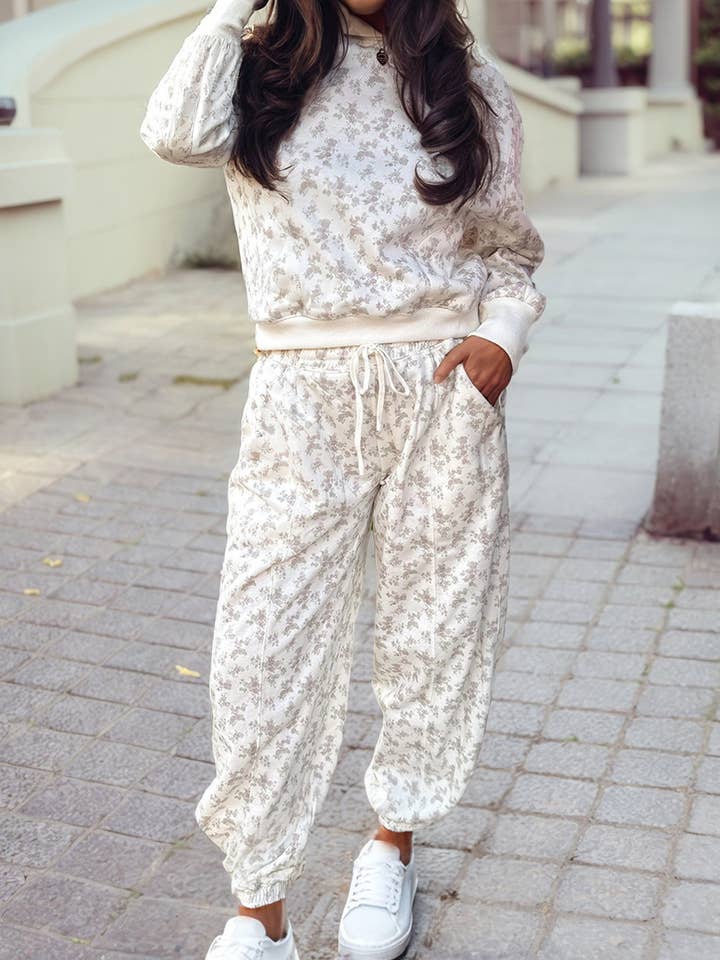 Blanc Ensemble Floral Rêves d'Été Confortables en vente sur Faire1