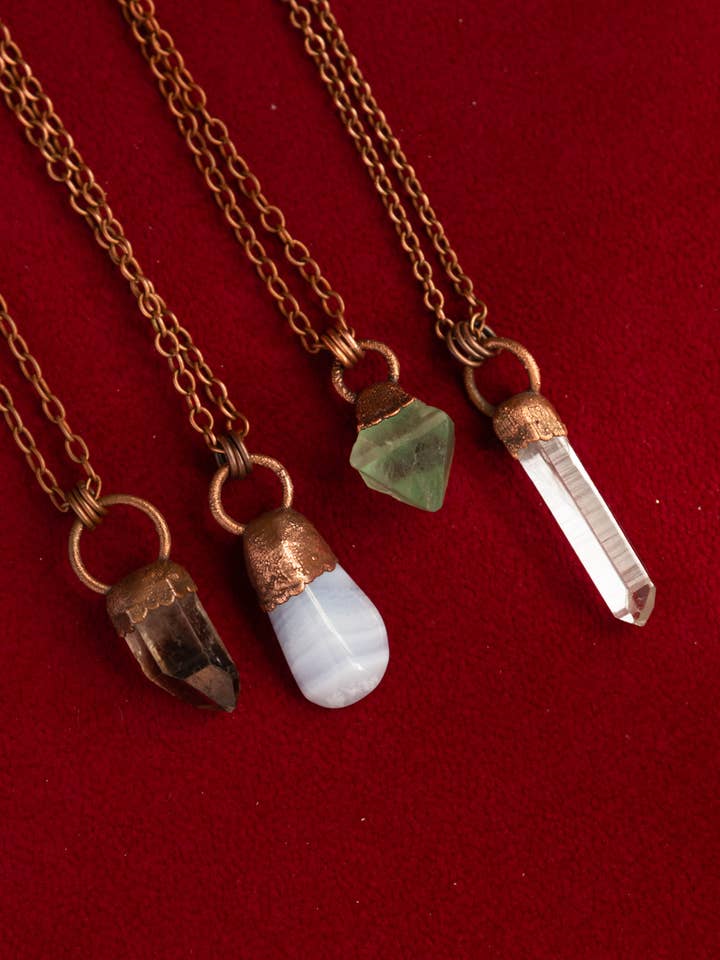 CHUNKY CRYSTAL NECKLACE LOT FT. QUARTZ, FLUORITE, LACE AGATE for wholesale by The Cyprus Cabinet