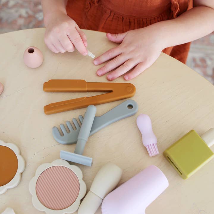 Marlowe & Co - Wholesale Toy Set - Kids - Silicone Hair and Makeup Play Set23