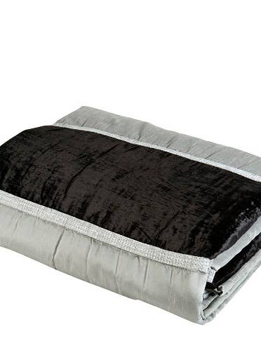 Cairo Black Quilt 260x280 cm. for wholesale by Sandra Adrubau