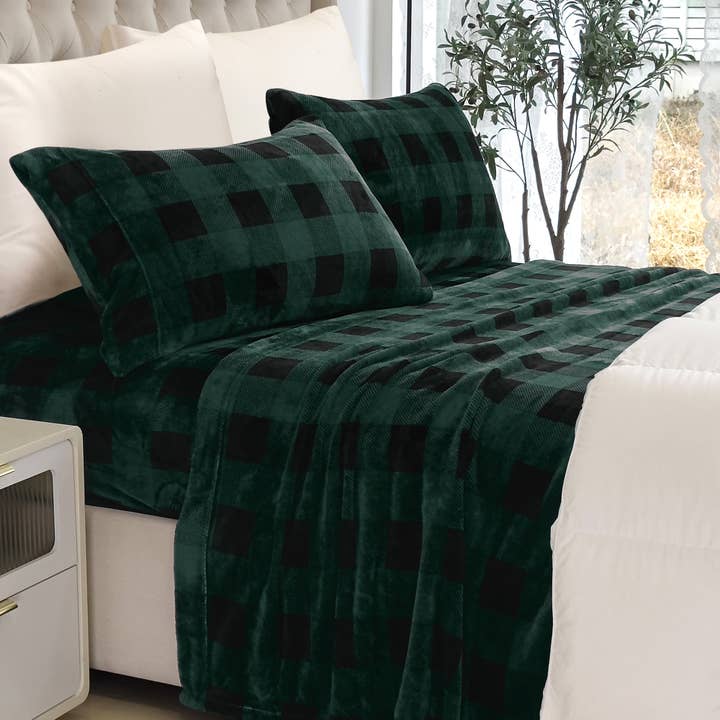 Elegant Comfort 4-Piece Velvet Plush Flannel Sheet Set for wholesale by Elegant Comfort