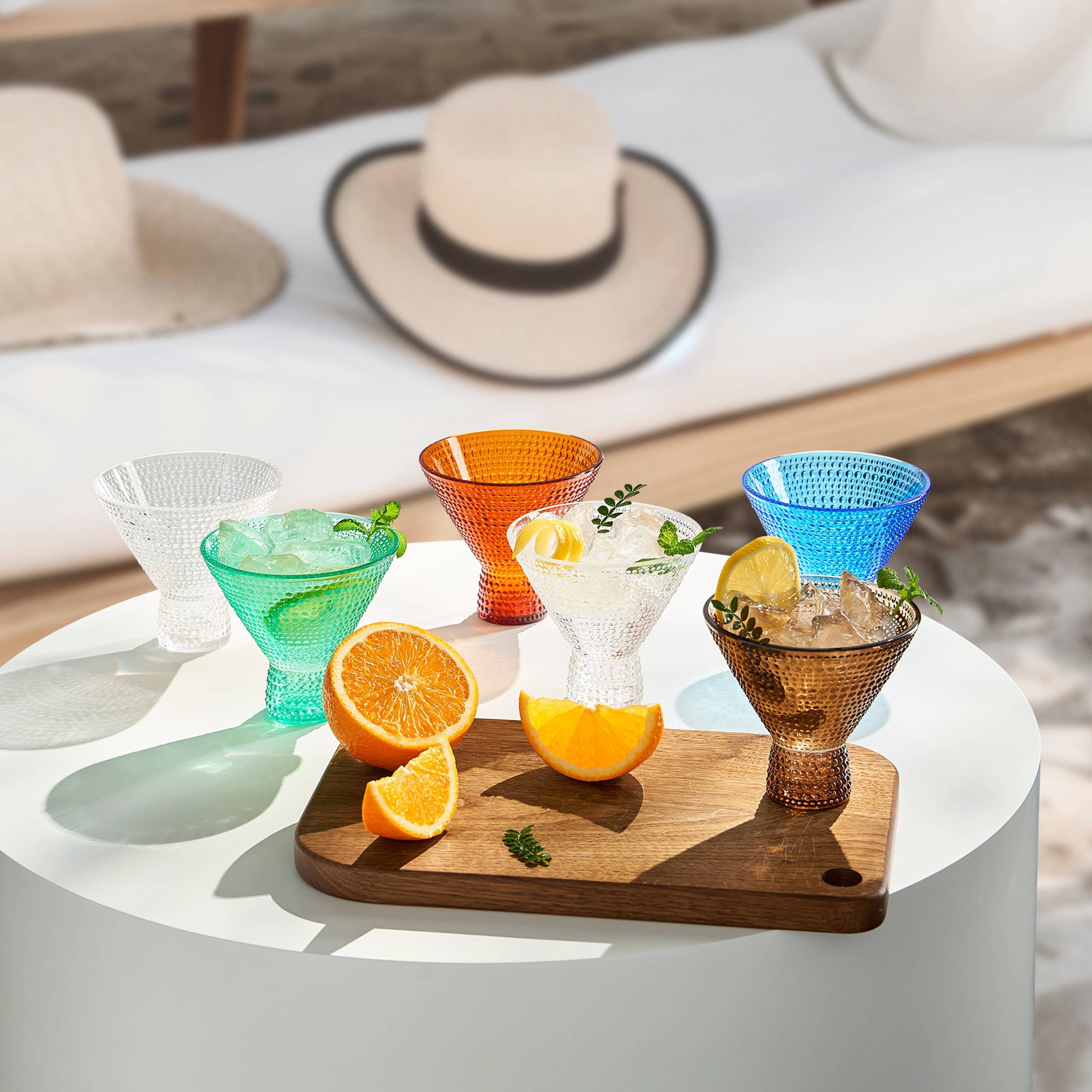 The Wine Savant /  Khen Glassware – wholesale Cocktail-/likörglas – Akryl okrossbart Hobnail Martini plastglas, 6 set 9OZ1