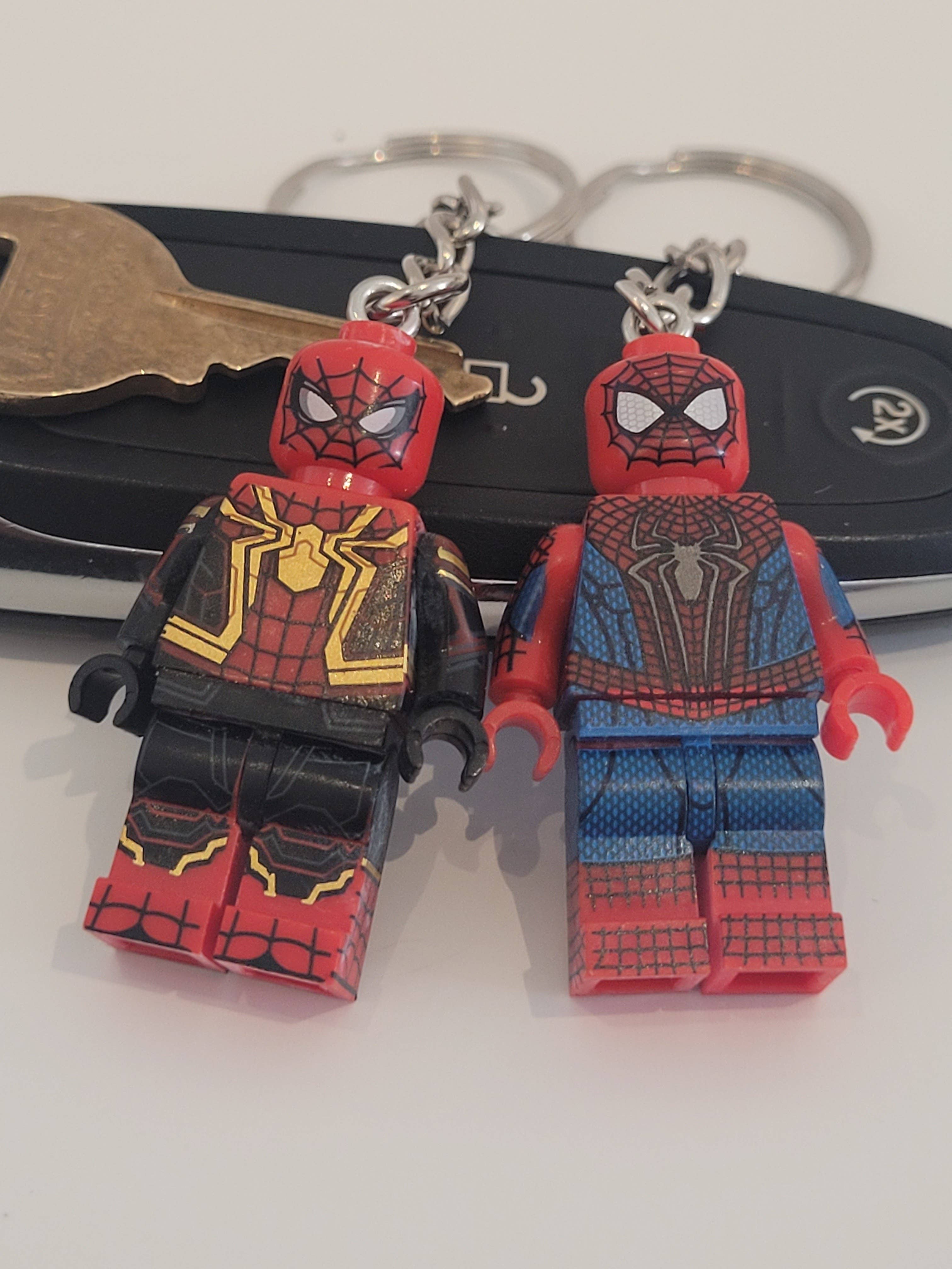 Con-Quest Crafts - Wholesale Keychain - Unisex - Super Hero & Super Villain Comic Minifigure Keychains11