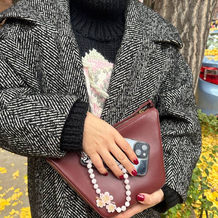 Solar Eclipse - Wholesale Phonecase Strap - Hand-painted Cherry Blossom Gemstone Bracelet Phone Chain5