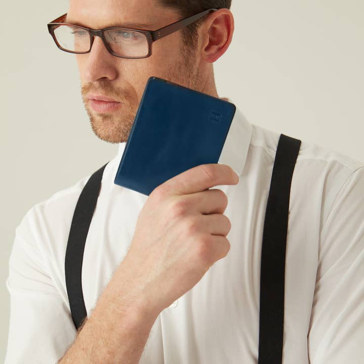 HELMBROOK London - Wholesale Wallet - Men's - Eldridge Handcrafted Leather Bifold Wallet Slim