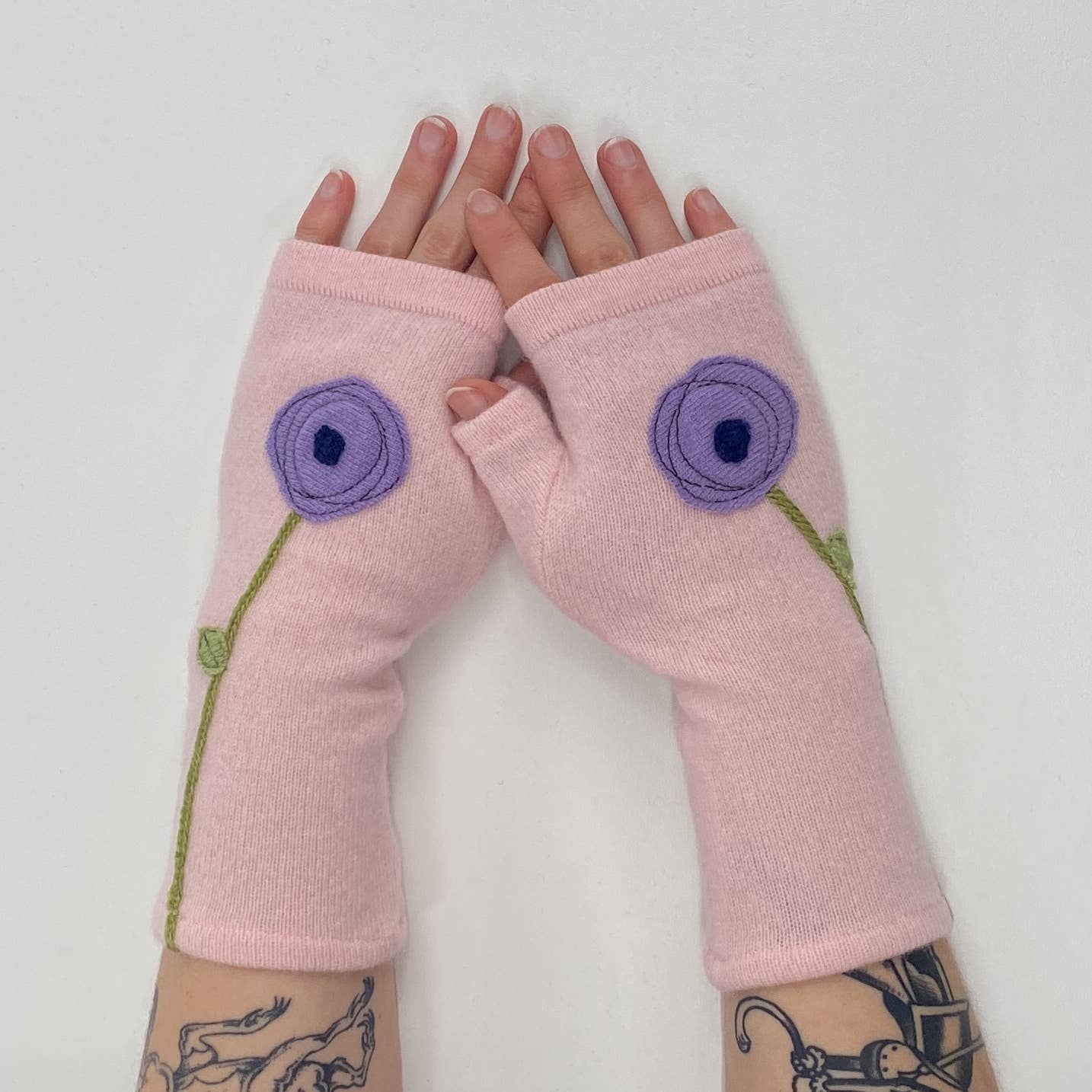 Sardine Clothing Co. - Wholesale Gloves - Women's - Fingerless Cashmere Gloves-Poppy8