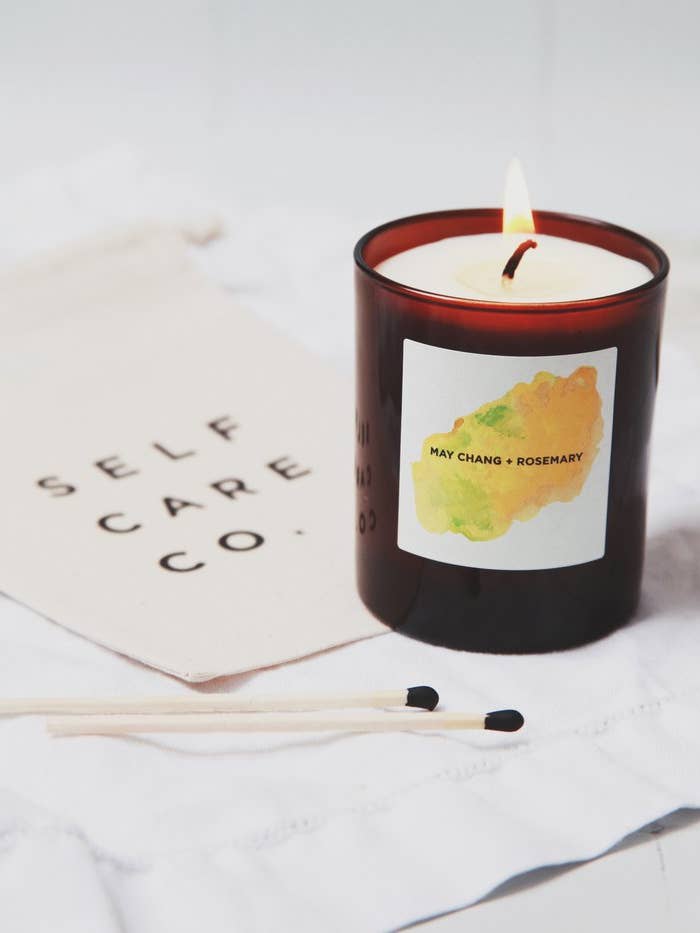 UPLIFT Aromatherapie: May Chang + Rosemary Eco sojakaars voor wholesale door Self Care Co.