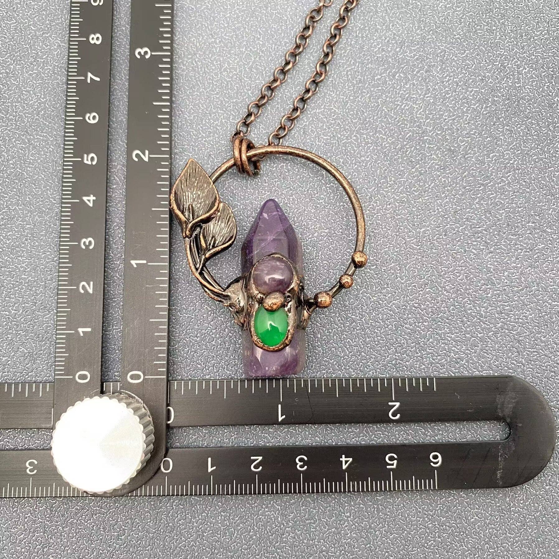 Mio Queena - Wholesale Spiritual Stone/Crystal - CS - Natural Stone Hexagonal Column Crystal Charm Necklace4