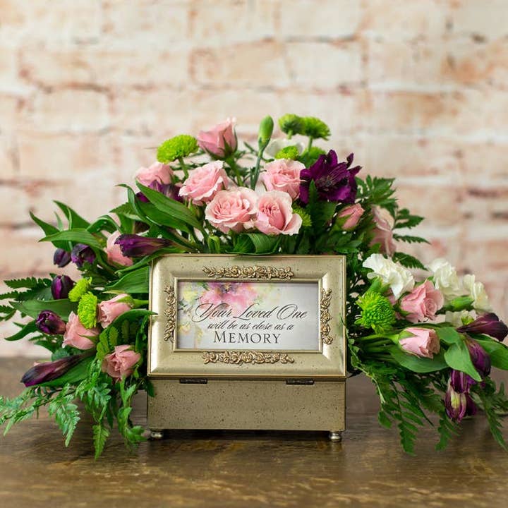 Dicksons – Großhandel Spieluhr – Kind & Baby – Spieluhr mit Medaillon „Forever In Our Hearts Petite Bernstein