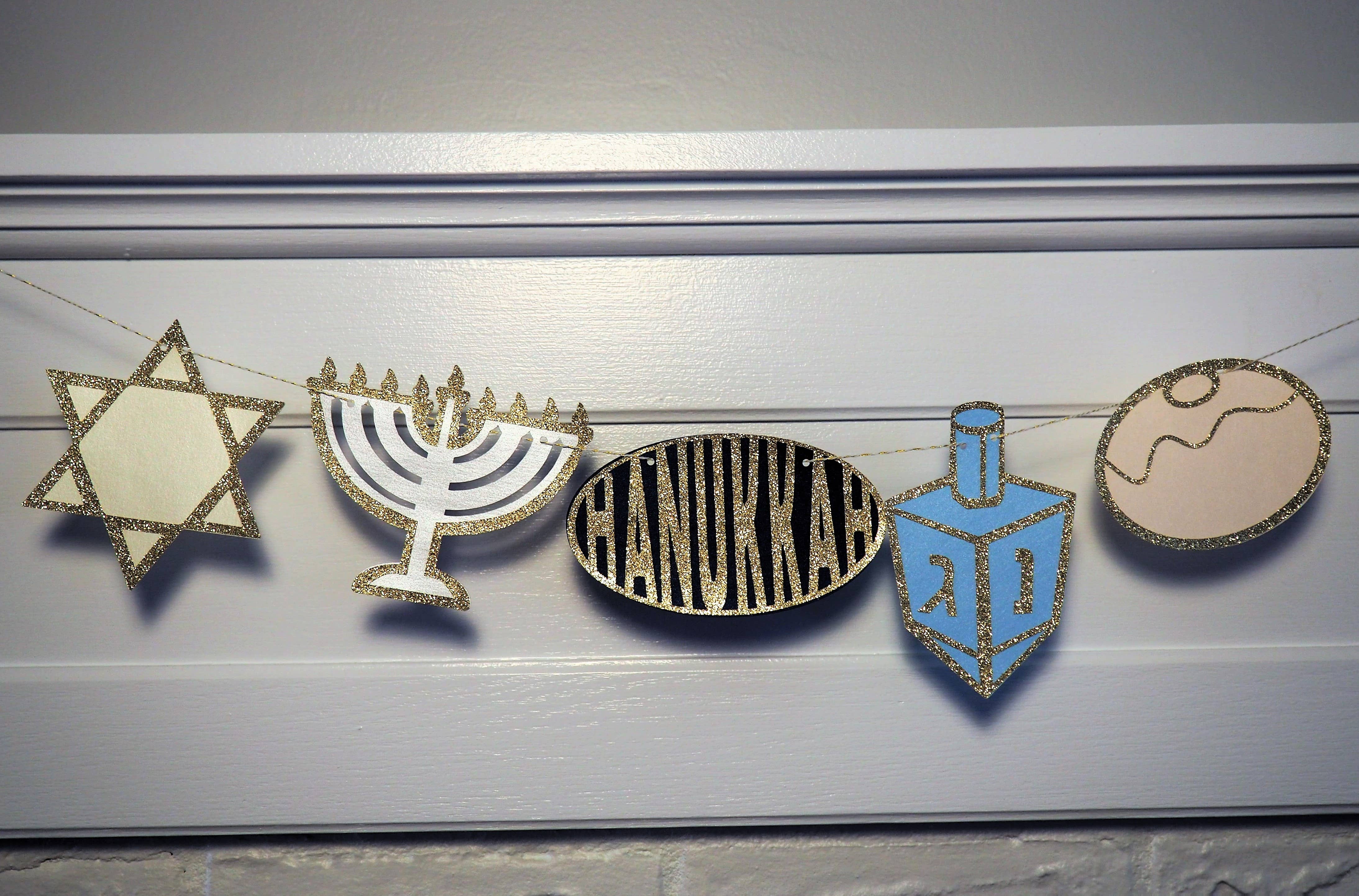 thekitcut – wholesale Hanukkah Decoration – Hanukkah garland | A unique Hanukkah symbols decoration4
