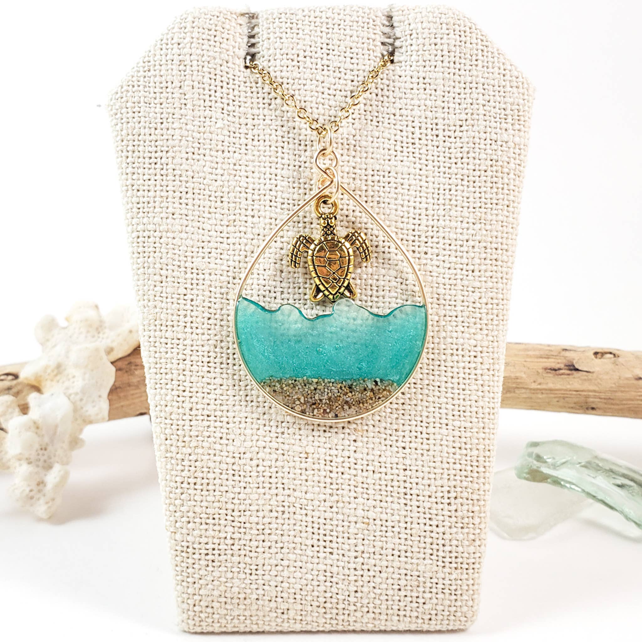 Skinny Pig Designs – wholesale Pendant/charm necklace – Sea green water and sand turtle necklace in yellow gold7
