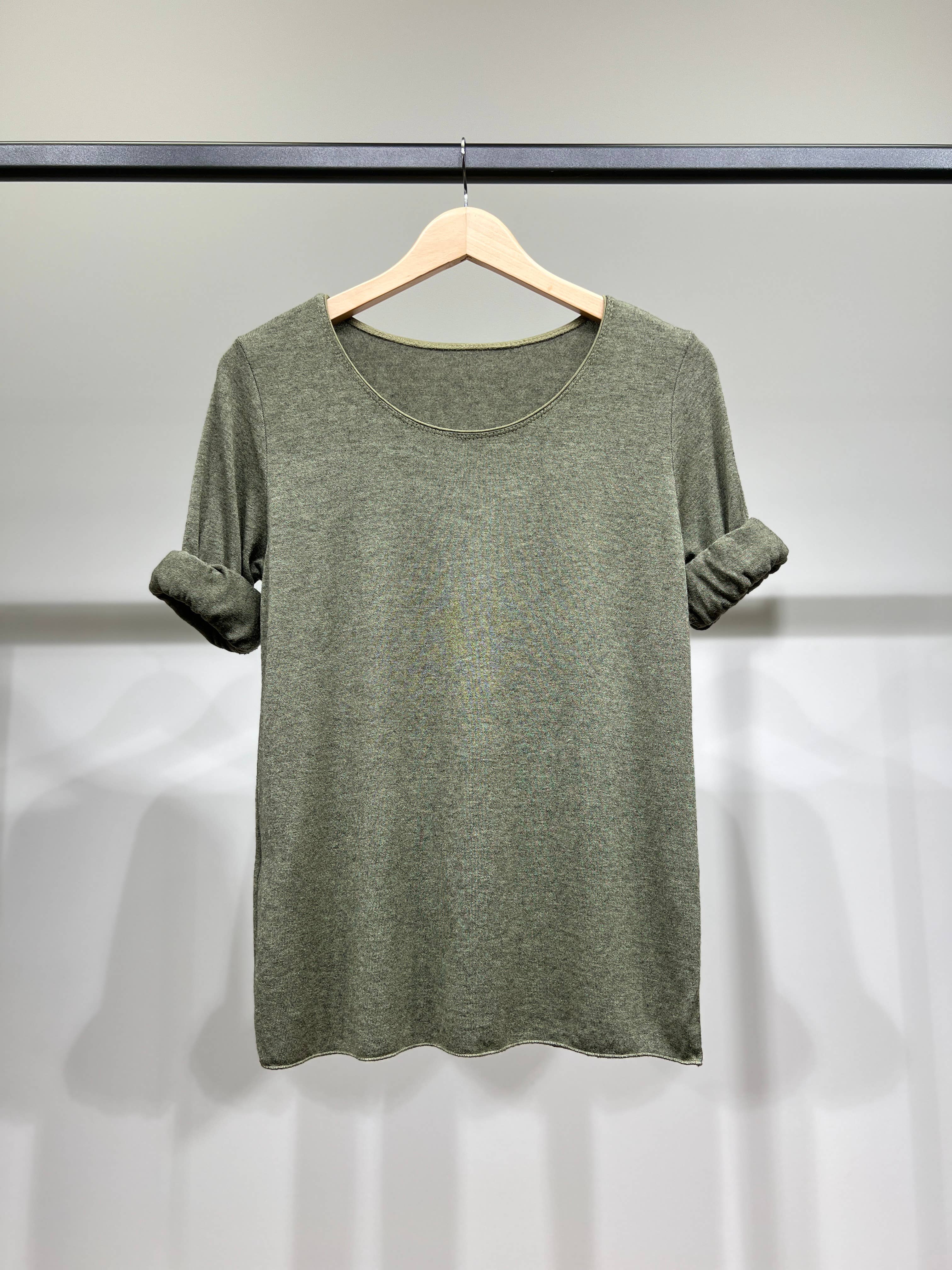 L'Emotion - Wholesale T-Shirt - Women's - Long Sleeve Round Neck T-Shirt 30% Wool 30% Angora2