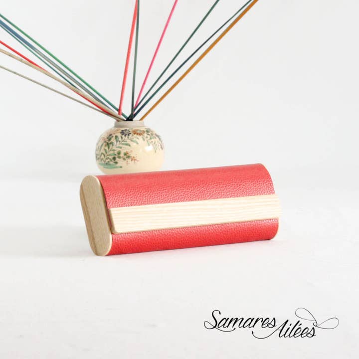 Samares Ailées - Wholesale Eyewear Cases & Holders - Unisex - “Marie” Wood and Leather Eyeglass Case14