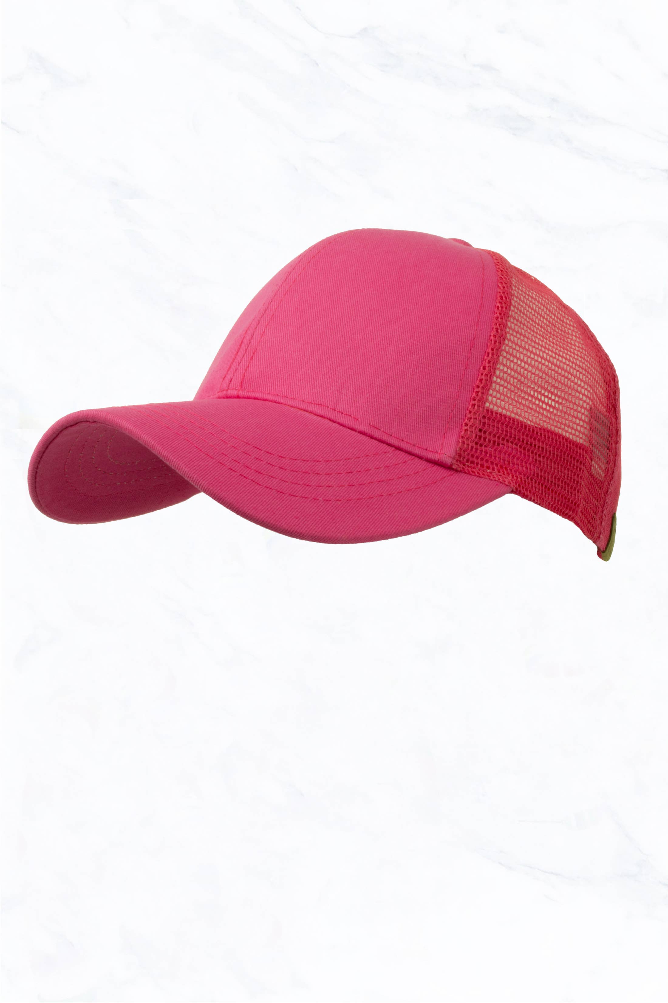 Suzie Q USA – wholesale Hästsvanskeps - Dam – Suzie Q USA CC-märke keps med hål för hästsvans och nät5