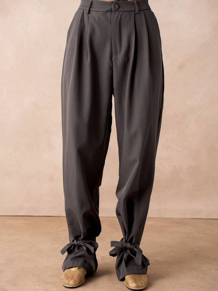 Pantalon Auguste pour la vente par PURPLE QUEEN